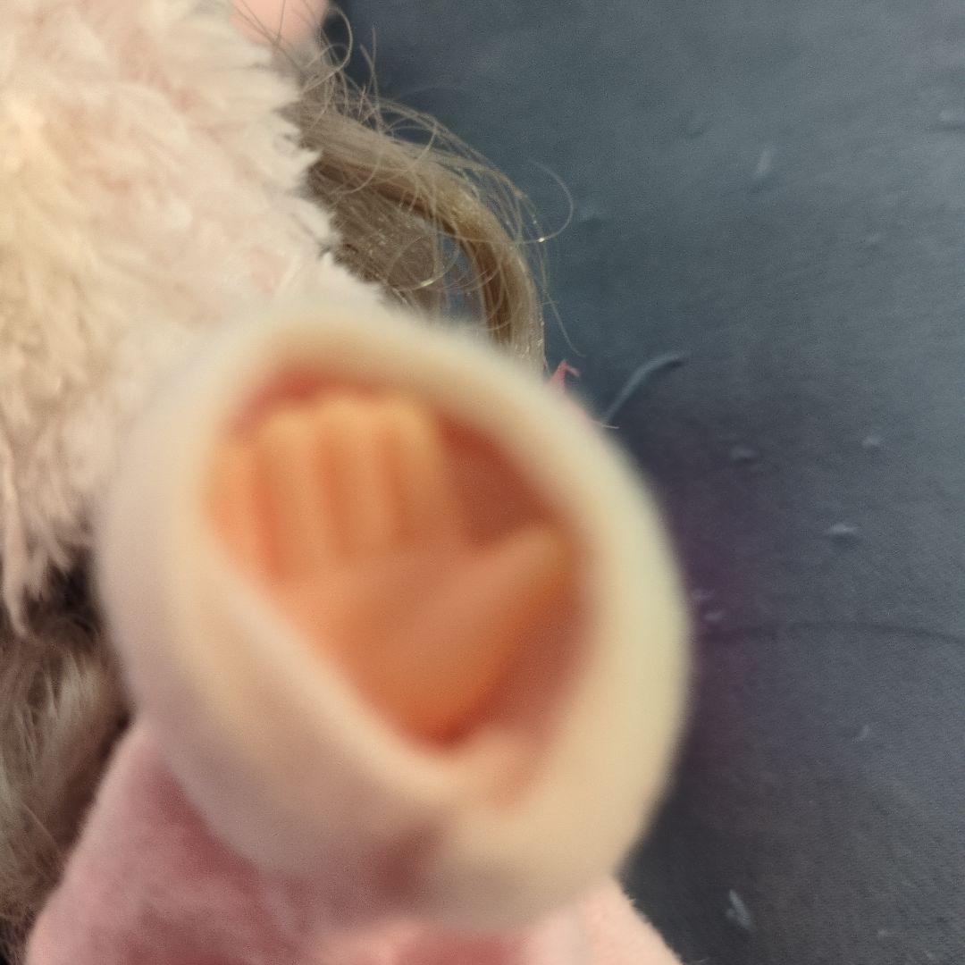 とんがり帽子のメモル 眠り顔のお人形　指しゃぶり人形