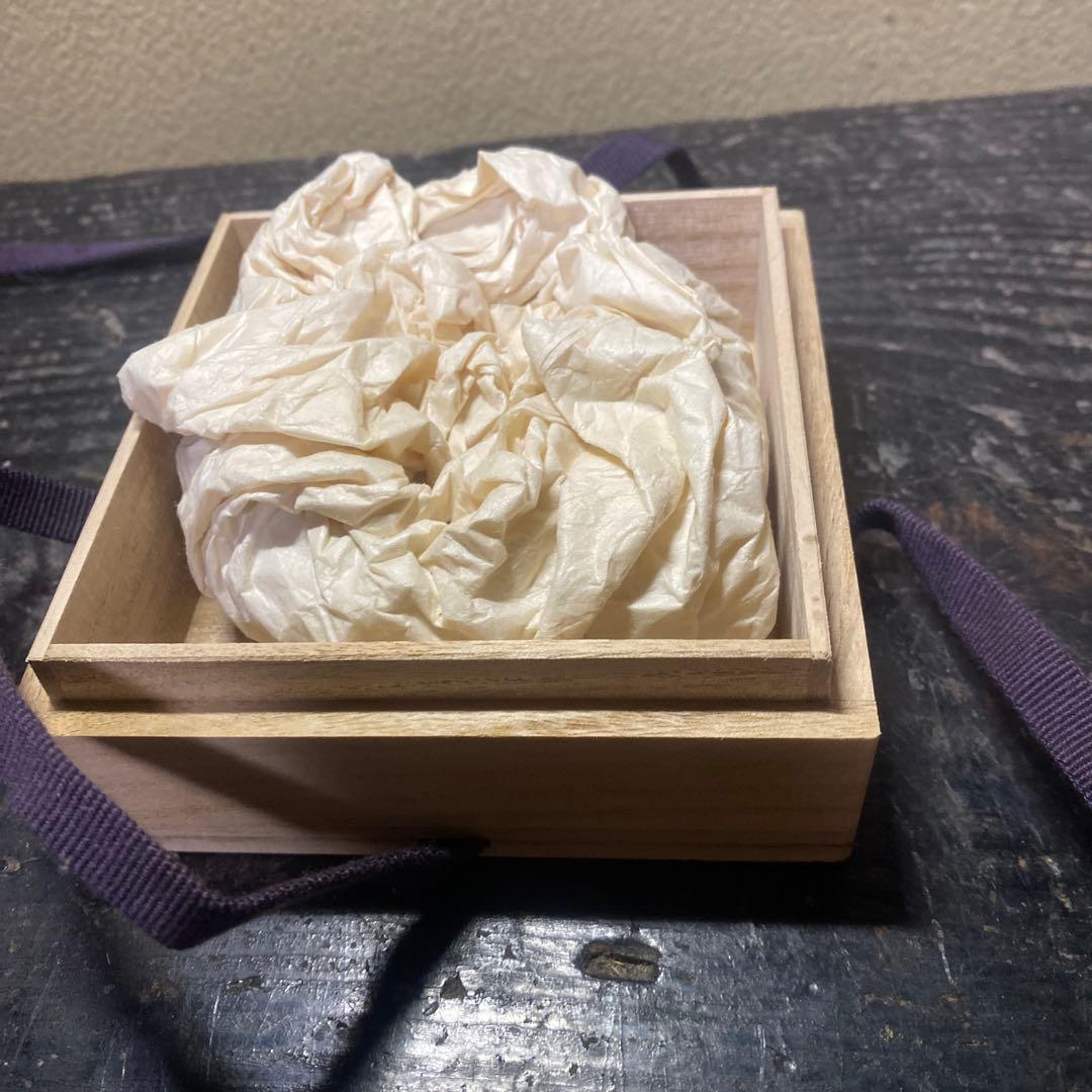 専用　中国美術　古玩　草花文白磁水滴（桐箱付）