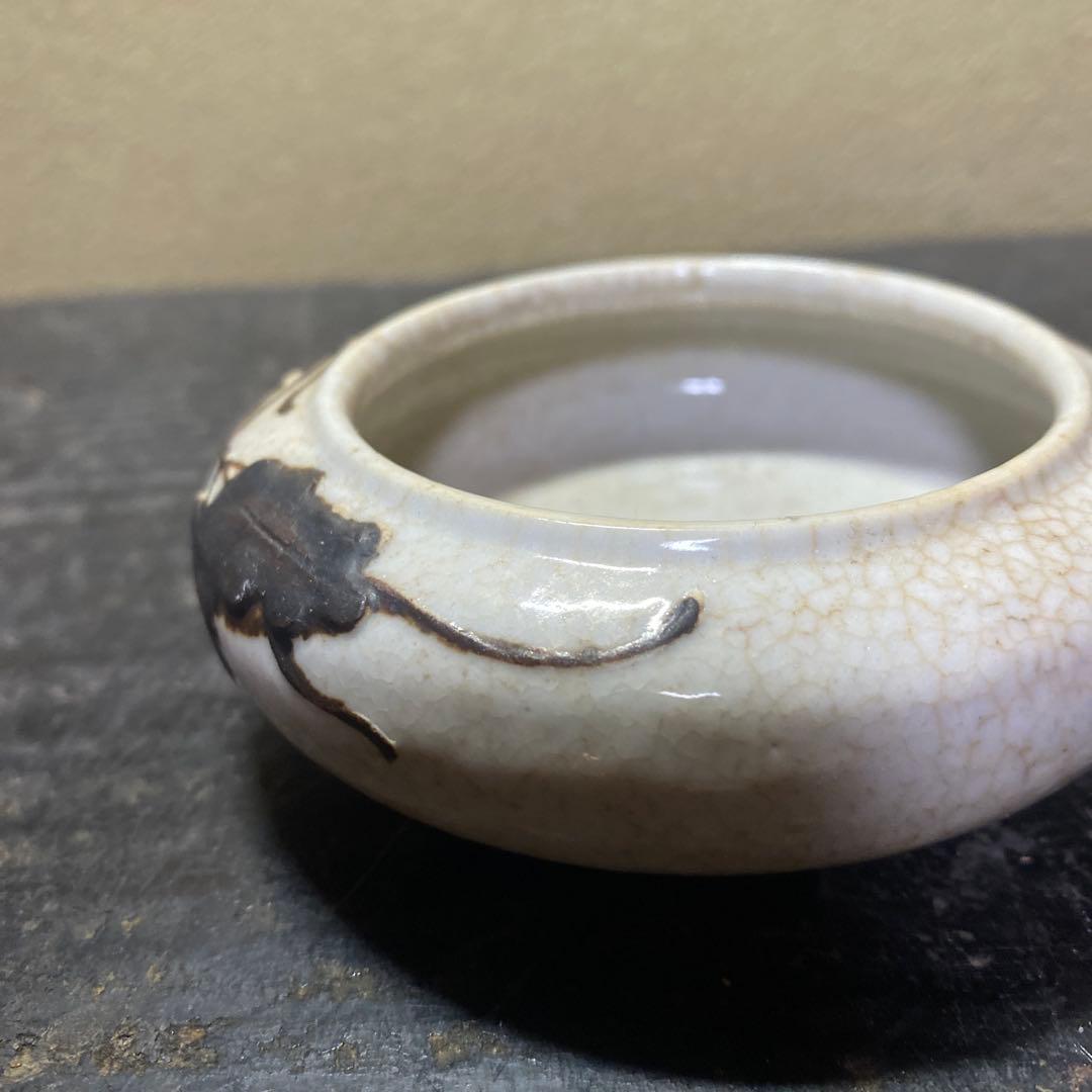 専用　中国美術　古玩　草花文白磁水滴（桐箱付）