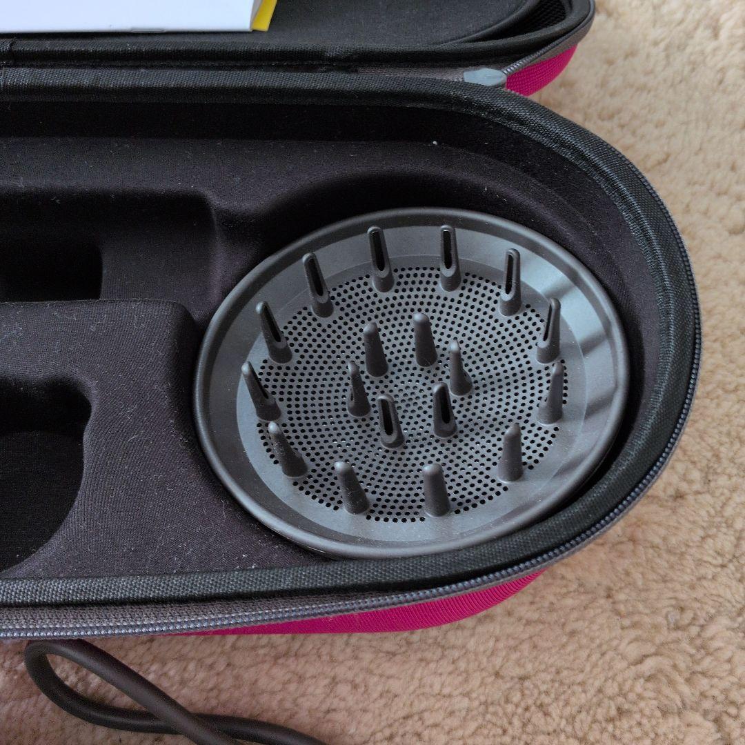 【値下げ】dysonピンク ヘアドライヤー 専用ケース付き
