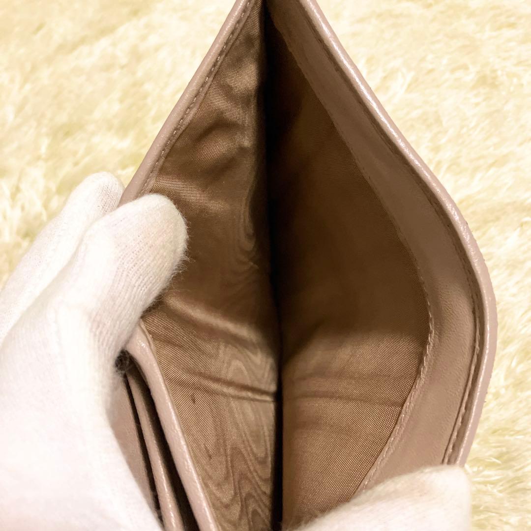 【美品】MIU MIU マテラッセ 折り財布 L字ファスナー ベージュピンク