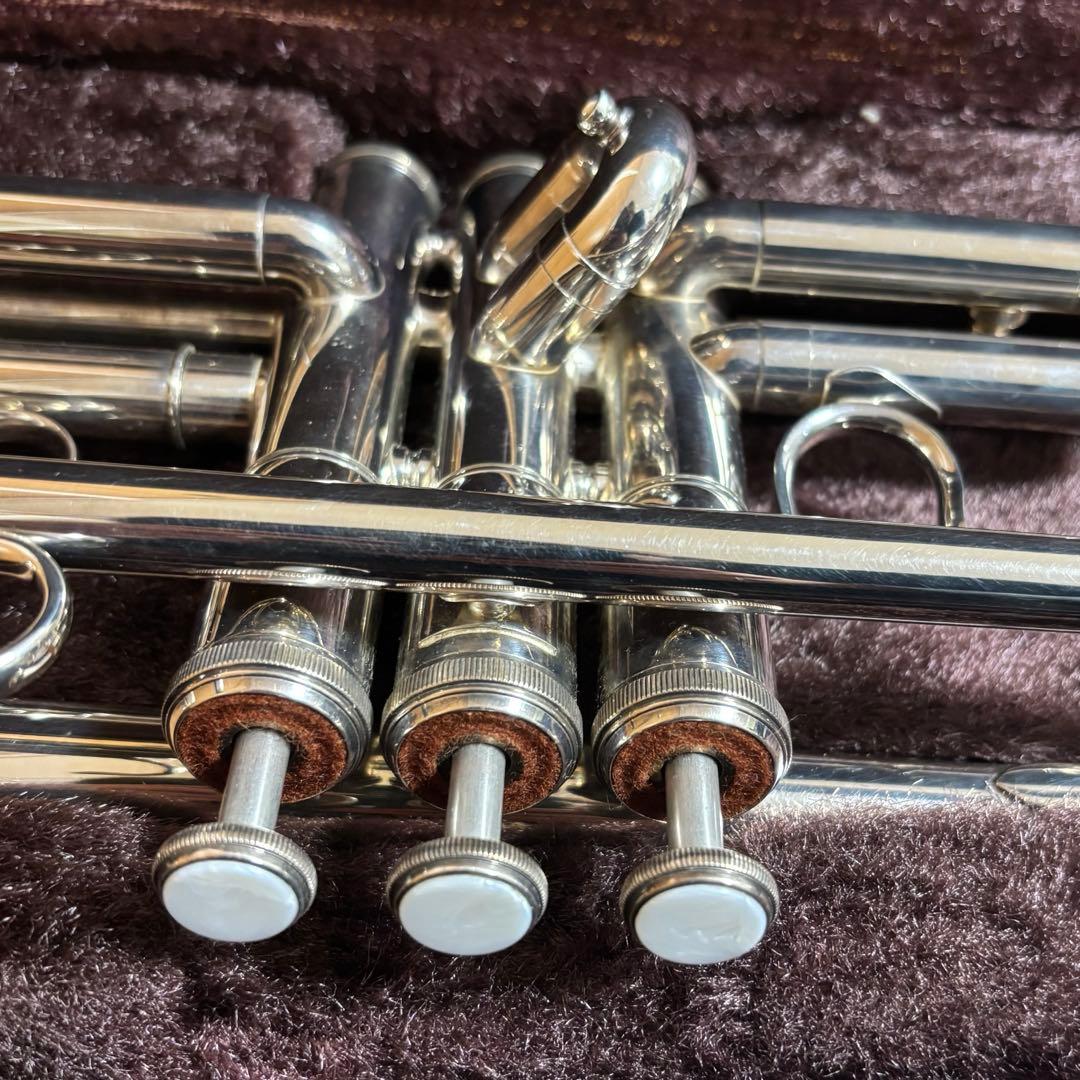 【美品】ヤマハ トランペット YTR-2320ES シルバー ケース付