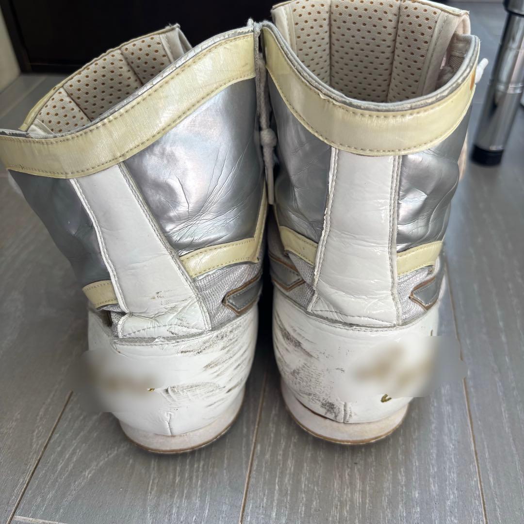 Mizuno ボクシングシューズ ホワイト/シルバー　特注品