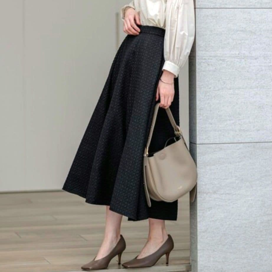 新品タグ付き【洗える】23区 プレザンスジャカードタックスカート 44 ブラック