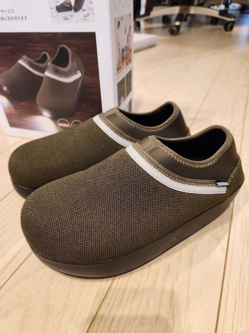 防災ライトルームシューズ