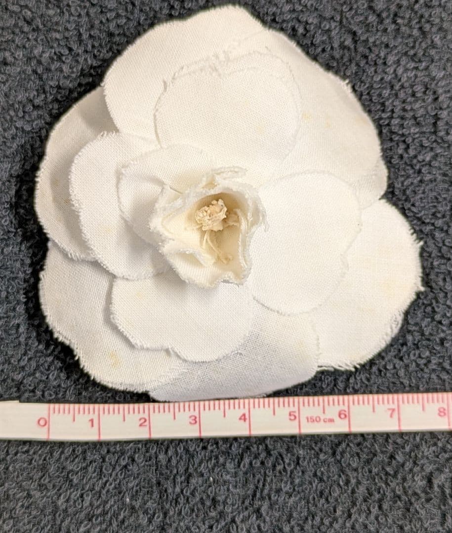 CHANEL シャネル カメリア ブローチ　ゴールドプレート