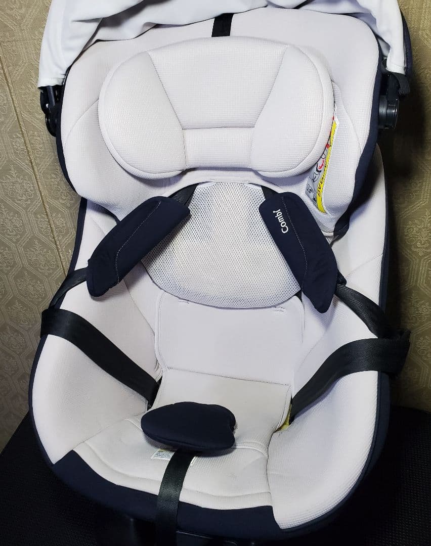 良品 combi クルムーヴスマート Lite エッグショック ネイビー