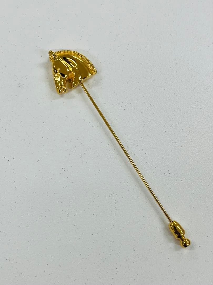 HERMES ゴールド 馬の頭 ピンブローチ エルメスブローチ