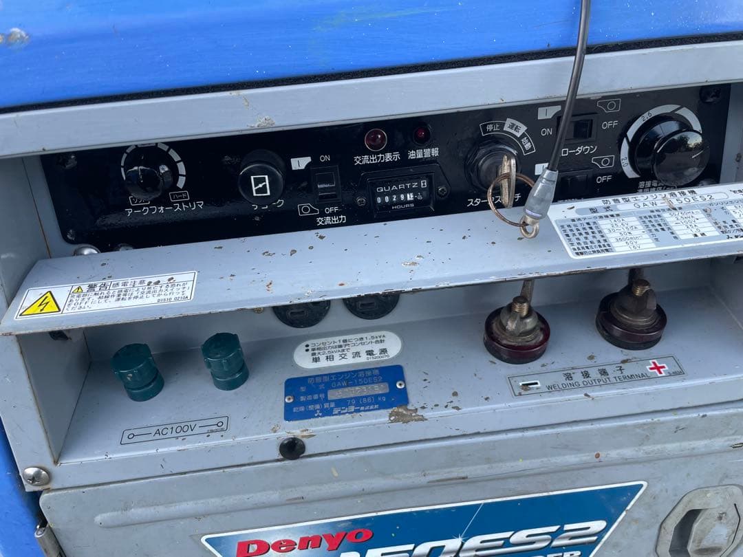 Denyo（デンヨー）製 溶接兼用発電機 GAW-150ES2 です。29時間