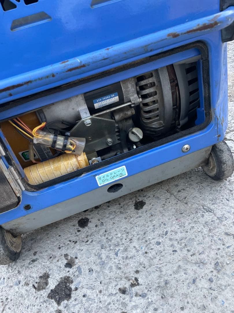 Denyo（デンヨー）製 溶接兼用発電機 GAW-150ES2 です。29時間