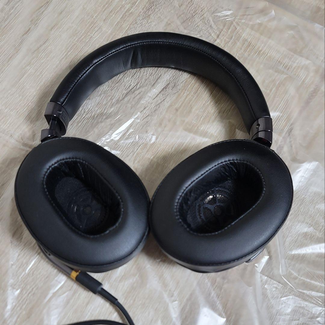 ヘッドホン SONY MDR-1A