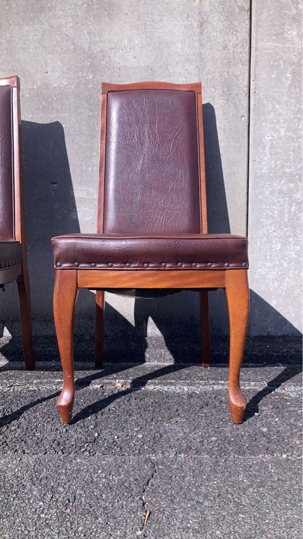 クラシックスタイル ブラウンレザー椅子