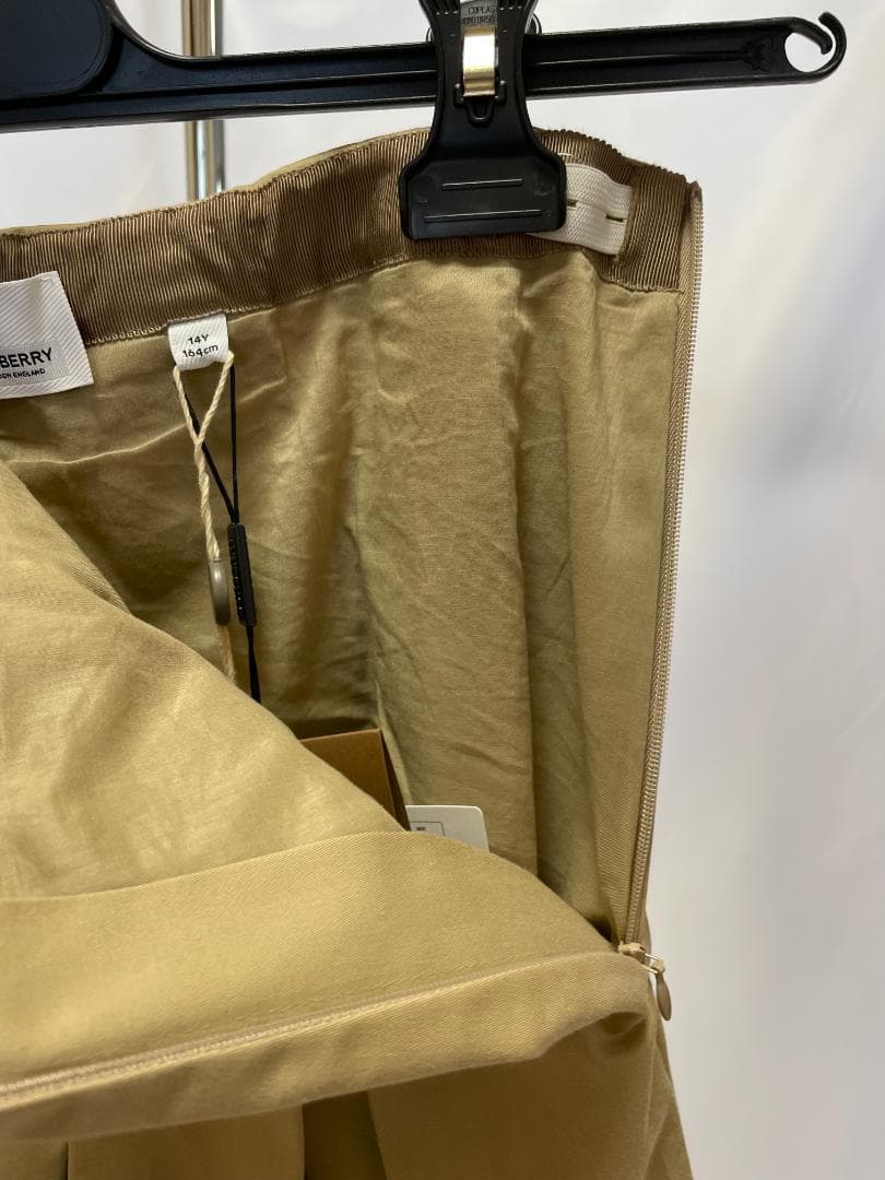 BURBERRY プリーツスカート ベージュ