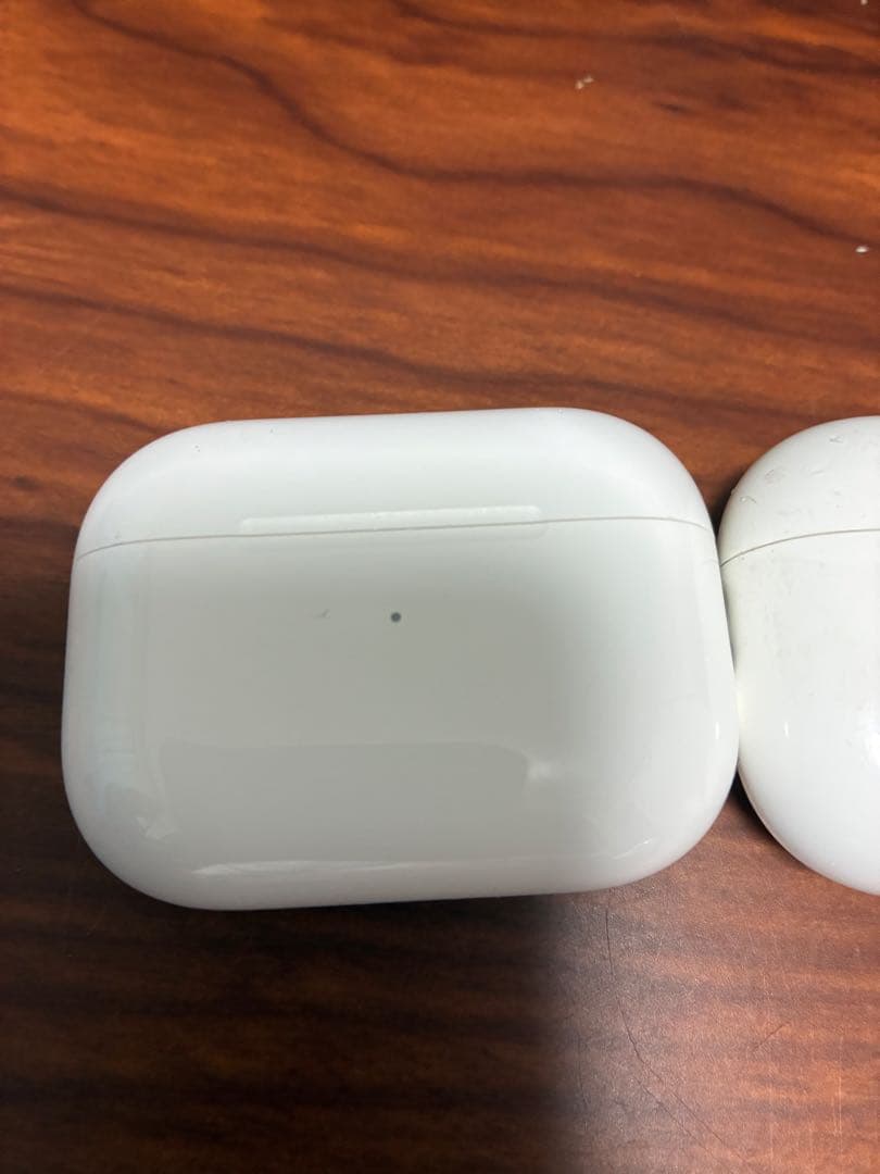 AirPods Pro2本体&ケースとPro1のケース