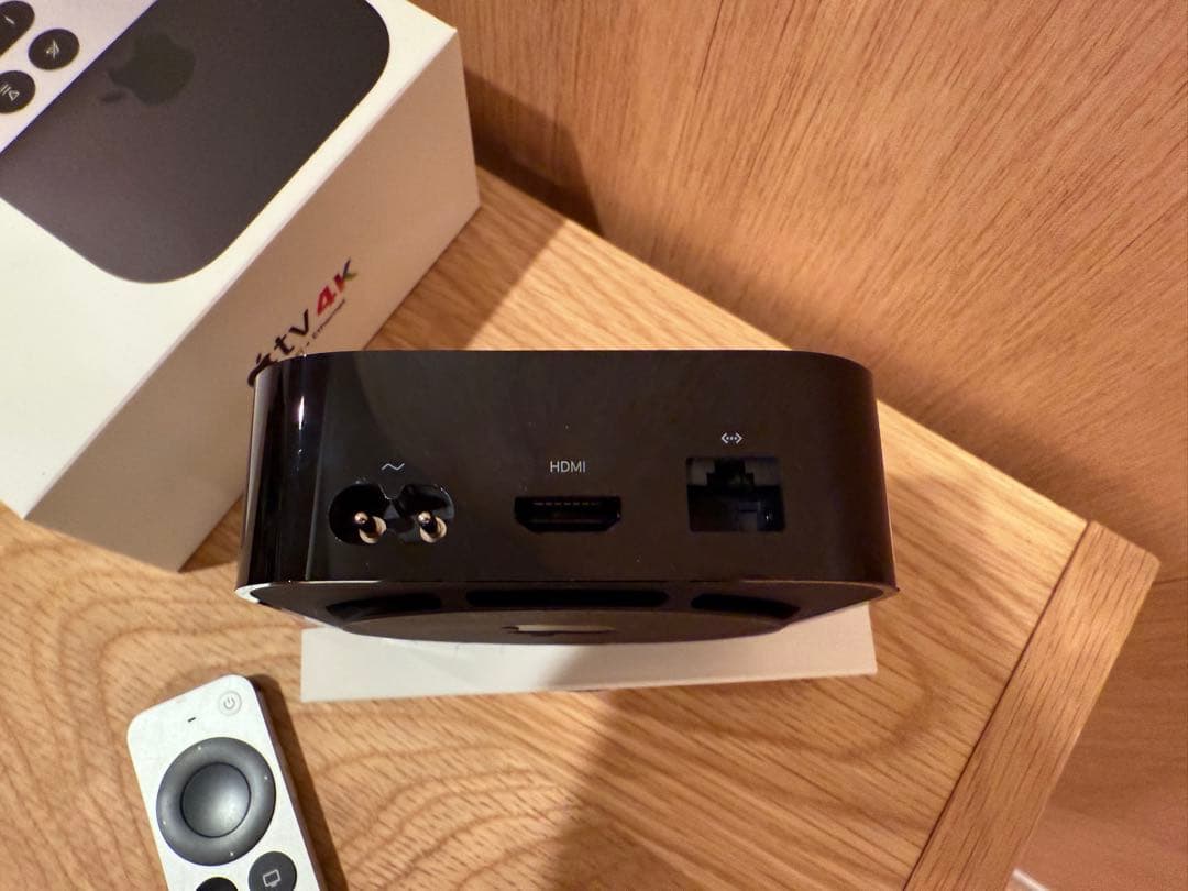 Apple TV 4K (第1世代) + 新型Siri Remote