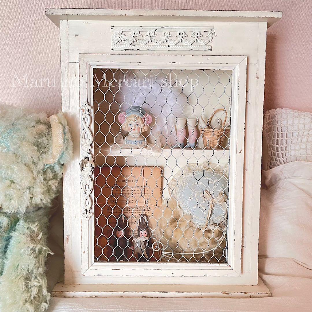 フランスアンティーク エクリュ ウォールキャビネット 棚 壁掛け シェルフ