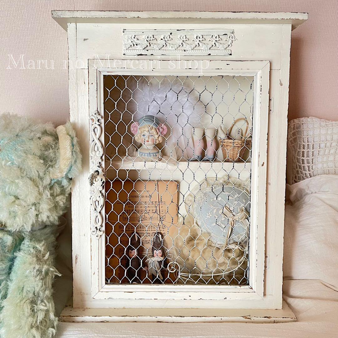 フランスアンティーク エクリュ ウォールキャビネット 棚 壁掛け シェルフ