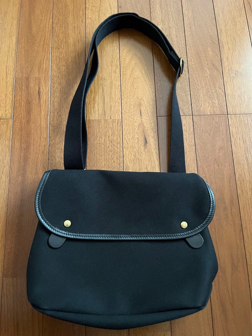 Brady ブレディAvon エイボン ショルダーバッグ