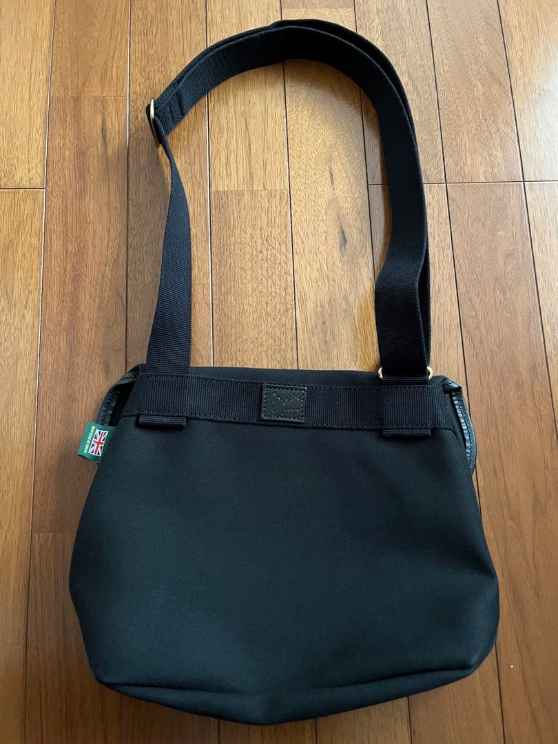 Brady ブレディAvon エイボン ショルダーバッグ