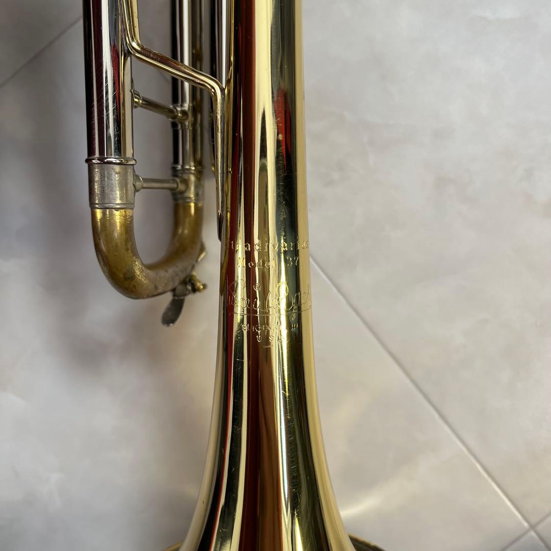 Bach トランペット ストラディバリウスモデル 37ベル ゴールド