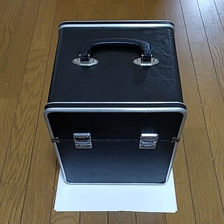 ☆♦期間限定♦ラジコン飛行機の送信機ケースです