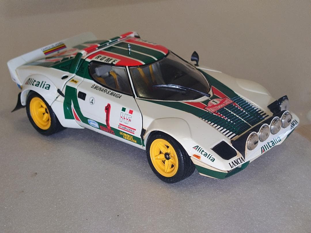 京商 1/18 ランチア・ストラトス HF Rally 開封品・箱無