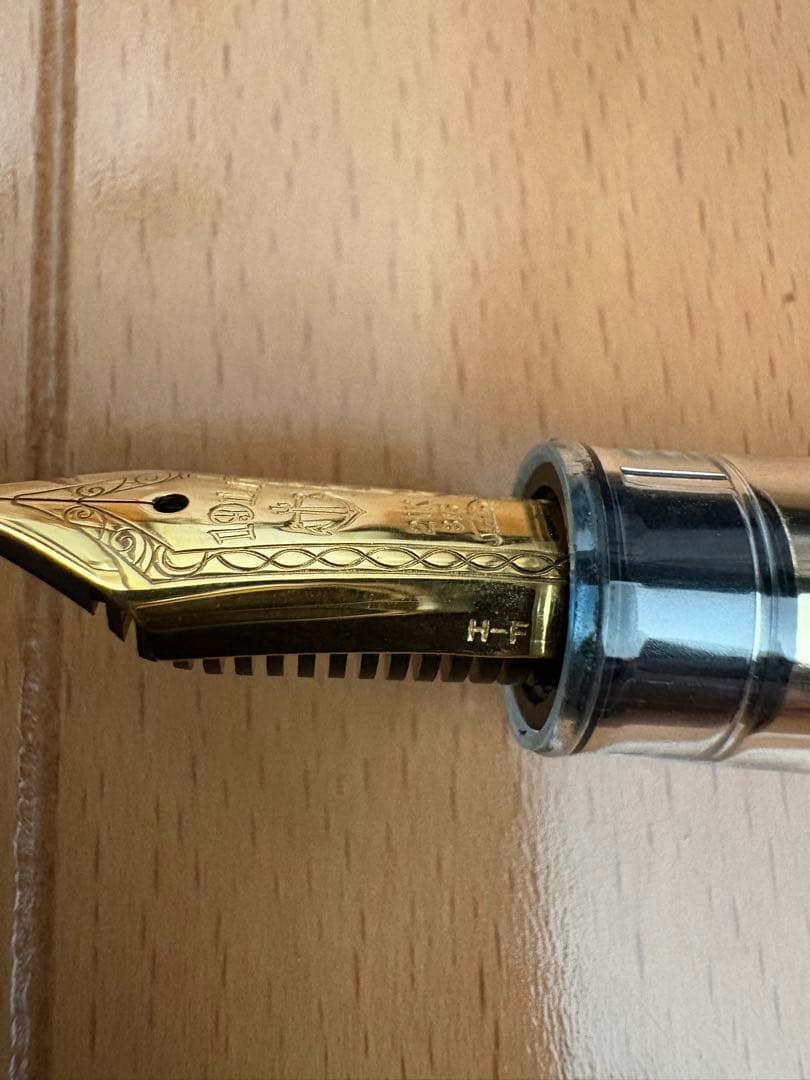 透明樹脂製 万年筆 F