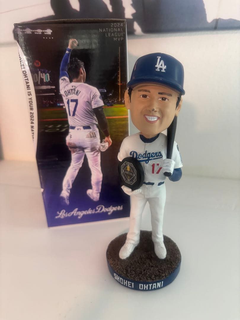 4/2配布　大谷翔平 MVP ボブルヘッド人形