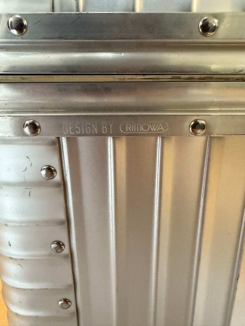 希少品 37L リモワ 928.51『トパーズ』 パイロット 廃盤 2輪