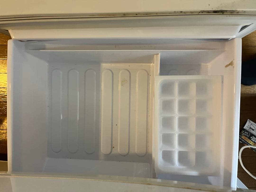 SHARP 冷蔵庫 137L ホワイト SJ-D14F-W