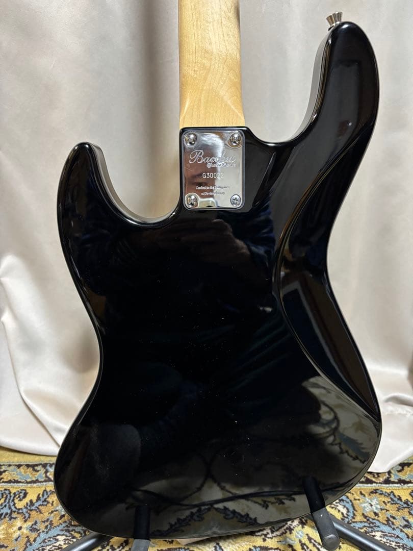 Bacchus エレキベース(コア)