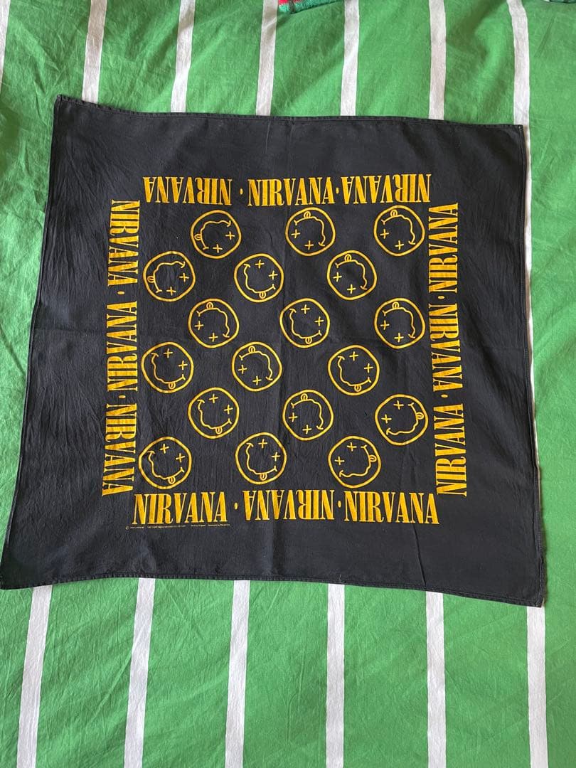 超レアNIRVANA ニルヴァーナ　 スマイルバンダナ1994 GIANT