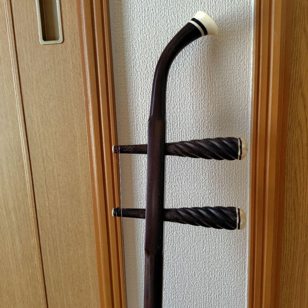 二胡　８点セット（ 弓２本、弦、駒、 千斤糸、整調笛、松脂、ケース付き）