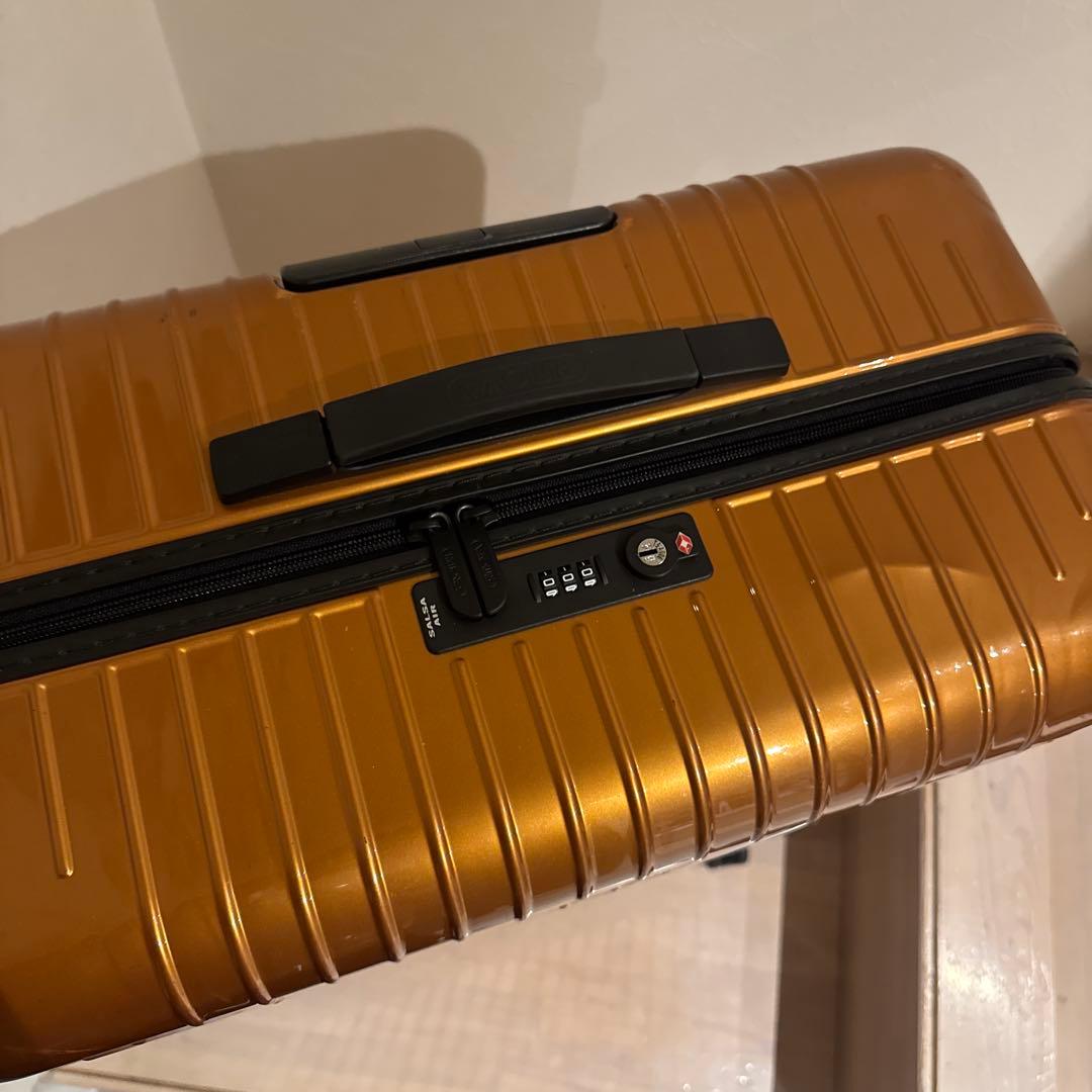 美品！RIMOWAリモワ サルサエアー　キャリーバッグ 4輪 ポリカー