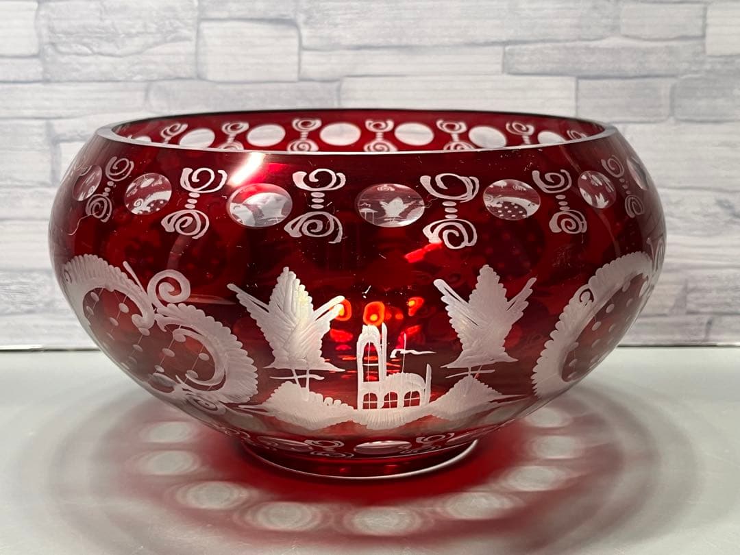 ボヘミアガラス　赤被せ切子　大鉢　クリスマス風