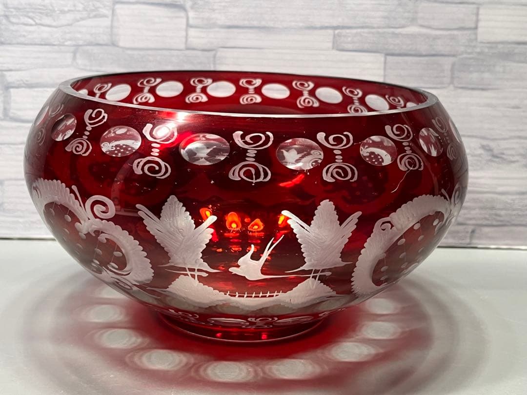 ボヘミアガラス　赤被せ切子　大鉢　クリスマス風