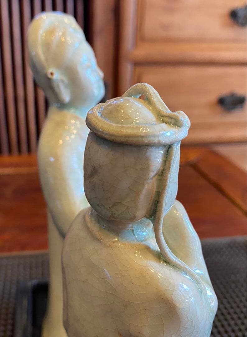 中国　青磁人物像ペア・鑑賞ケース付 ・ヴィンテージ　レア ・中国　台湾茶器