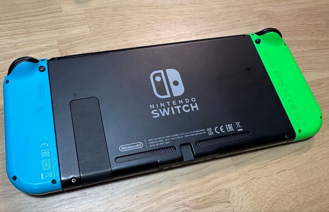 Nintendo Switch 本体 joy-con, micro SSD付き