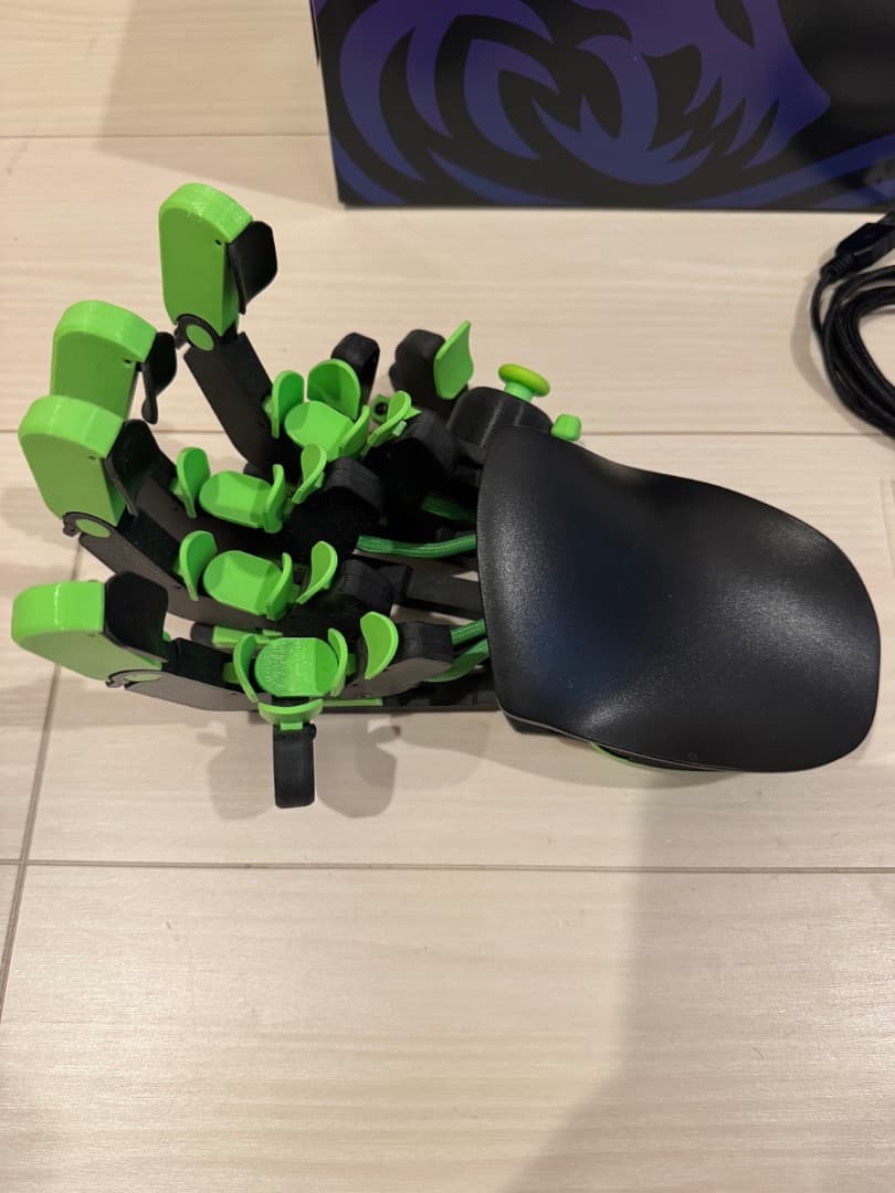 Azeron Cyborg ゲーミングキーパッド 左手デバイス