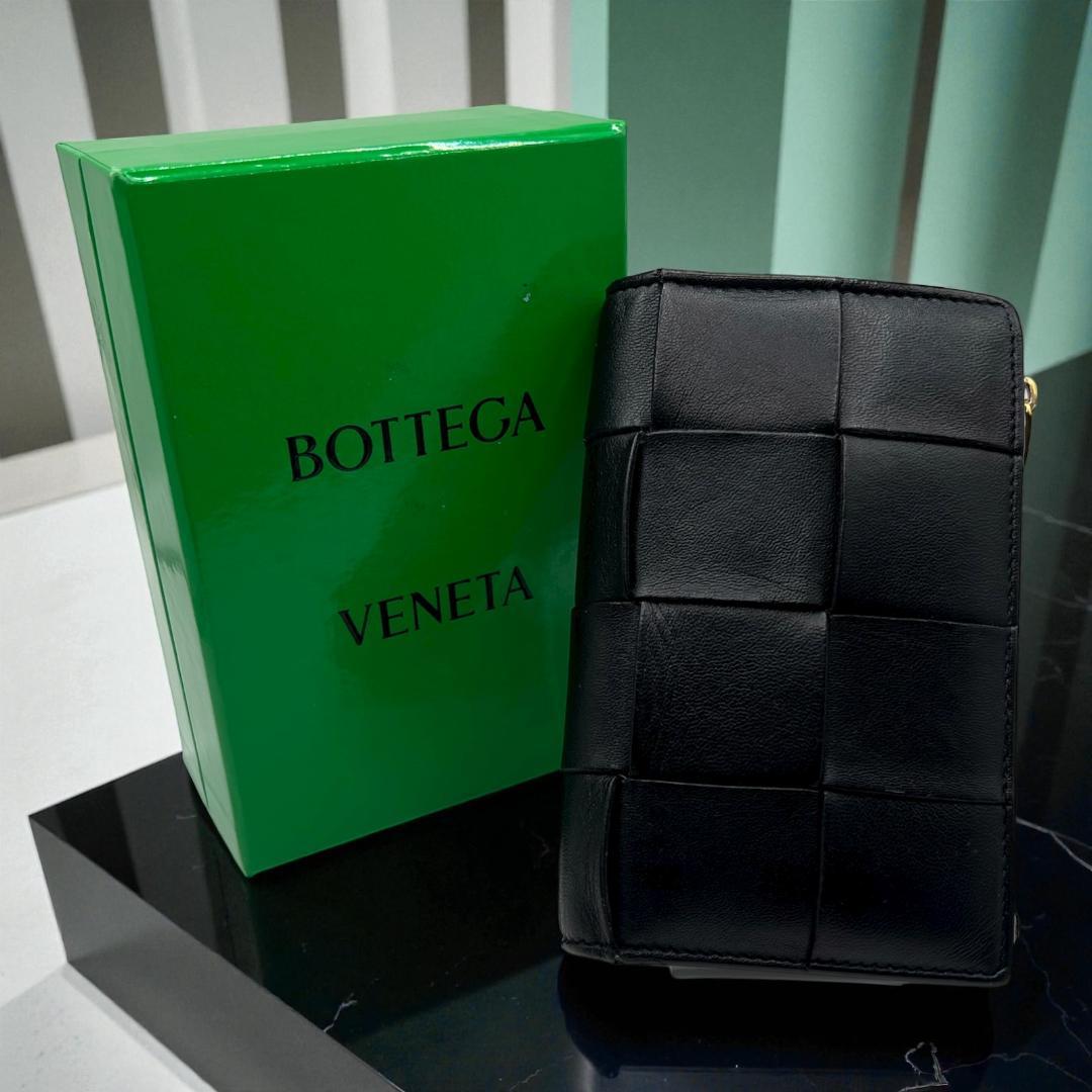 イタチさん専用BOTTEGA VENETA カセット二つ折り財布