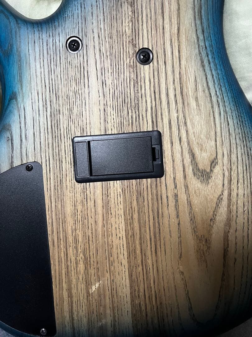 【希少美品】Ibanez SR606E 6弦ベース【おまけ付き】