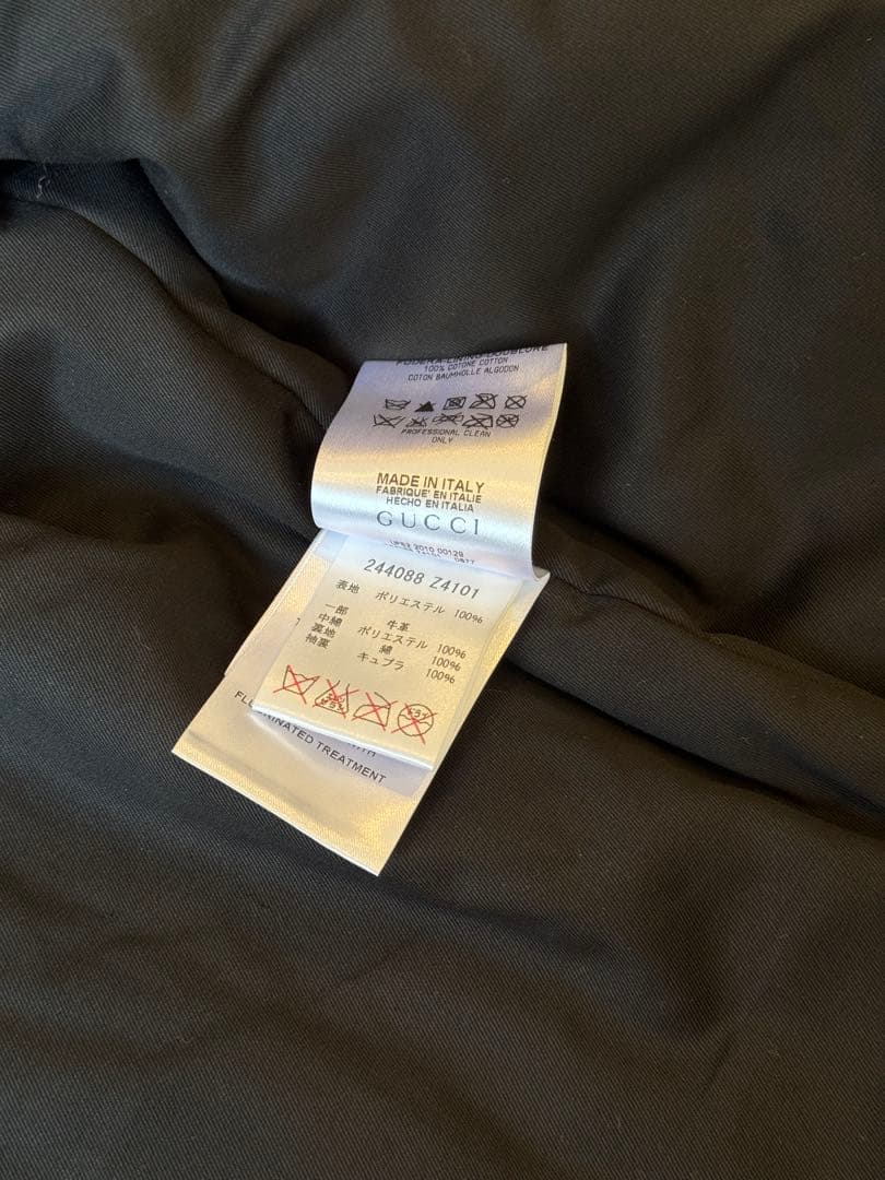 お値下げしました！グッチ レザーパッチ ジャケット ブラック 牛革 イタリア製