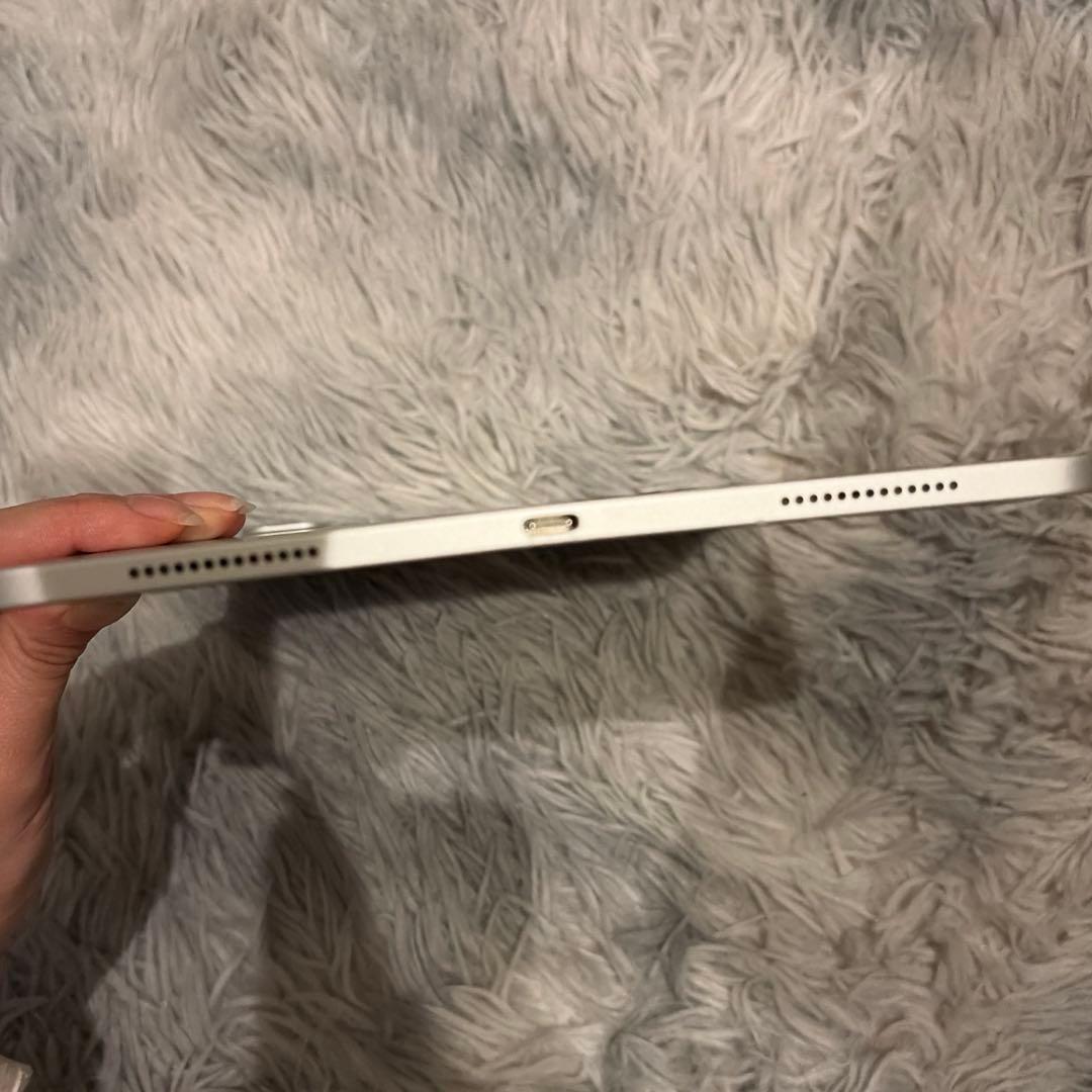 iPad Pro 11インチ(第二世代) ￼Wi-Fiモデル　付属品無し