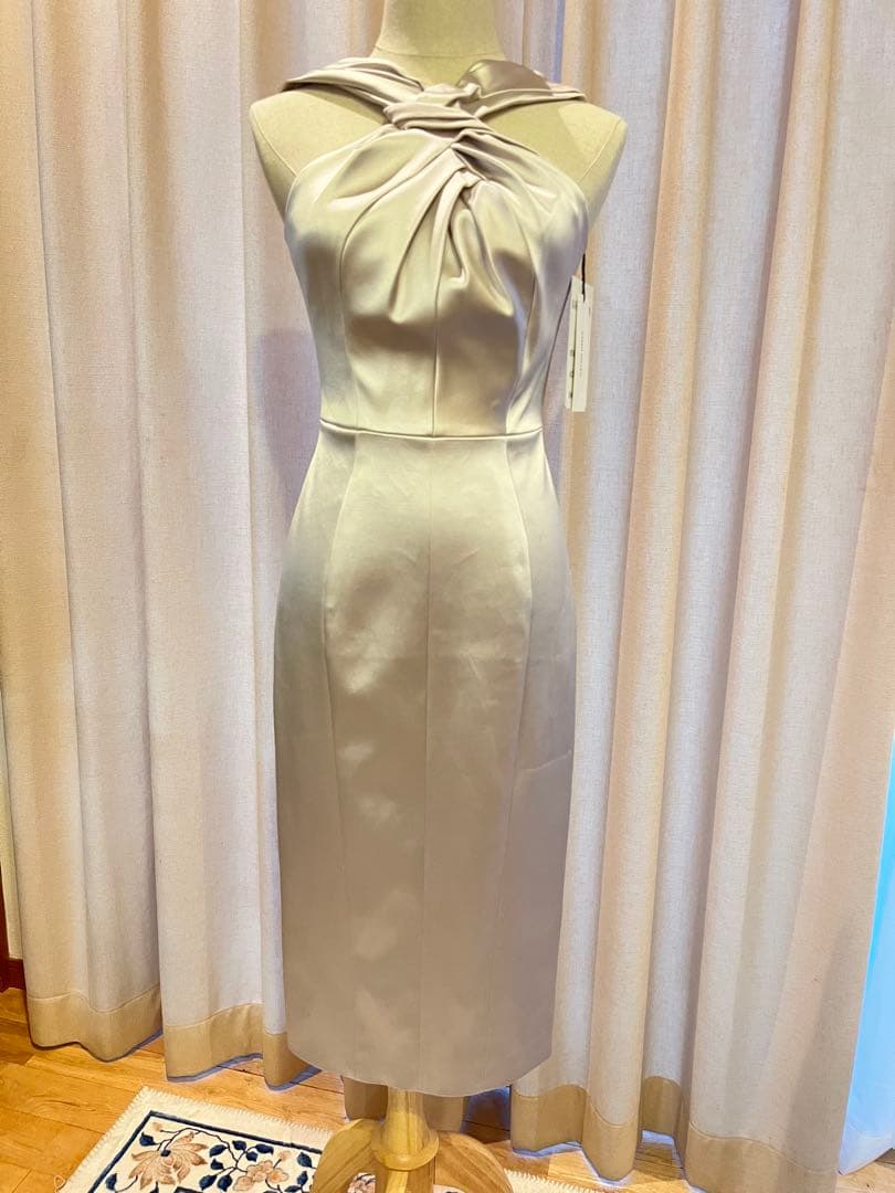 【新品】Karen Millen シャンパンカラーのサテンドレス