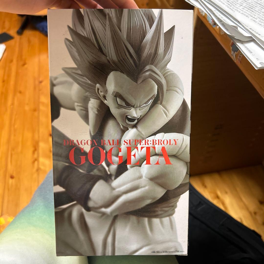 ドラゴンボール超 ブロリー ゴジータモノクロ100体限定
