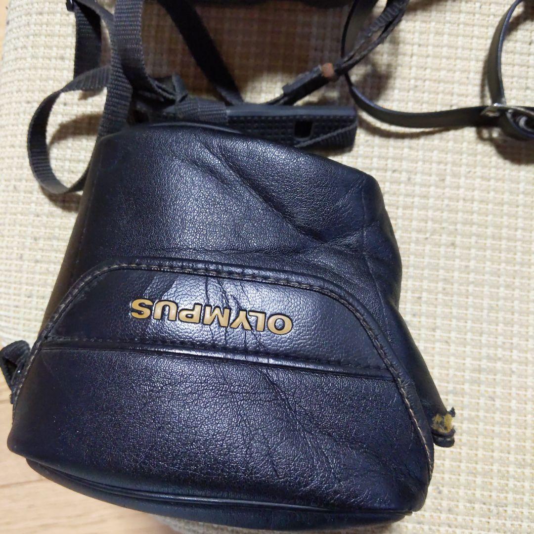 MINOLTASRT101とOLYMPUSのカメラです。