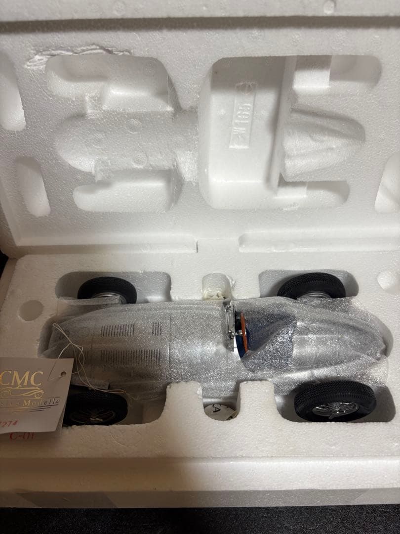 CMC 1/18 メルセデス・ベンツ W165 1939