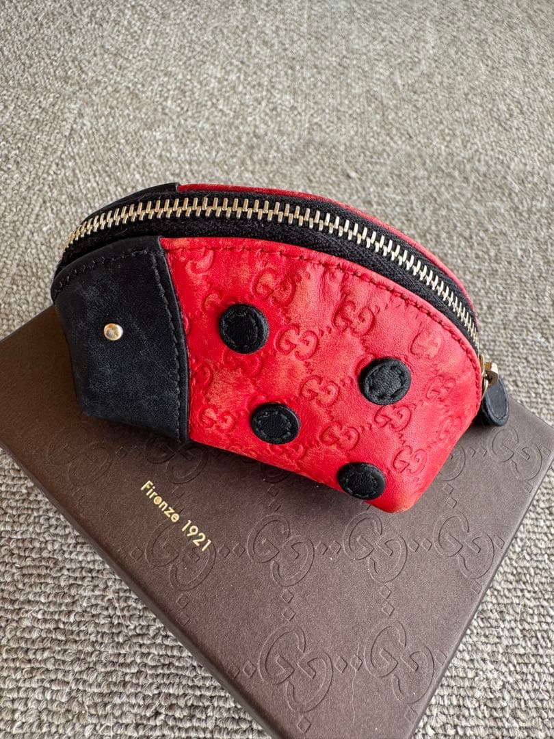 『希少』GUCCI ケース てんとう虫 入手困難