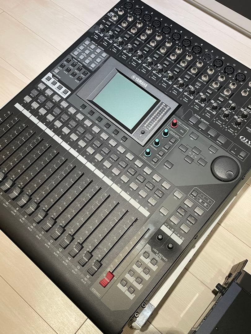 Yamaha O1V96i デジタルミキサー　【ジャンク品】