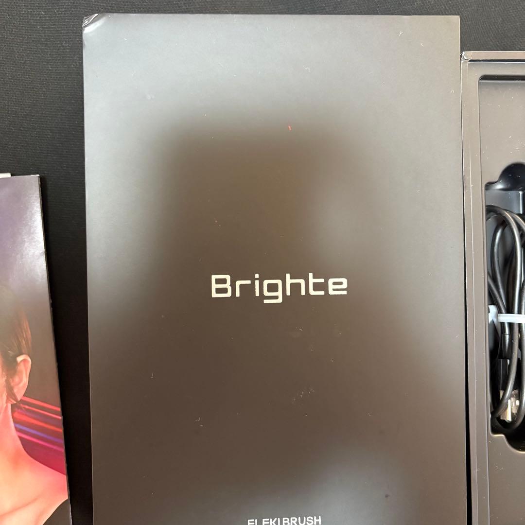 Brighte ELEKIBRUSH 美顔器